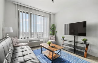 Photo 3 - Luxury 2BR 30 Mins to Manhattan Evonify