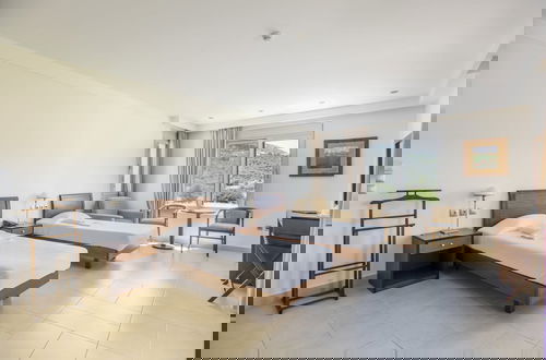 Photo 8 - Almiriki Chios Rooms & Apartments