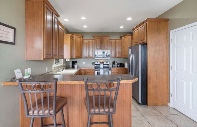 The Greenview Manor - Lake Views - Photo 10