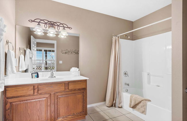 The Greenview Manor - Lake Views - Photo 20