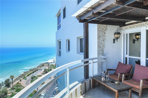 Foto 61 - Netanya Panoramic Sea-View 4BR Apartment