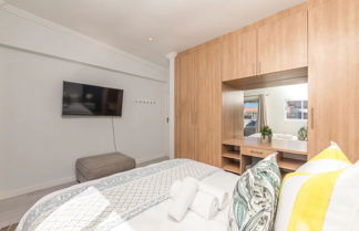 Photo 3 - Stylish and Central 1 BD in Green Point