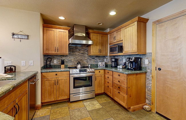 Torian Plum Condominiums - Foto 51