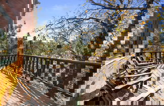 Foto 1 - A Woodsy Mountain Retreat
