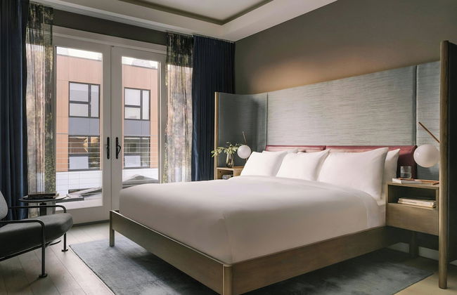 907 Main Hotel Central Square, Sonder by Marriott Bonvoy - Photo 23