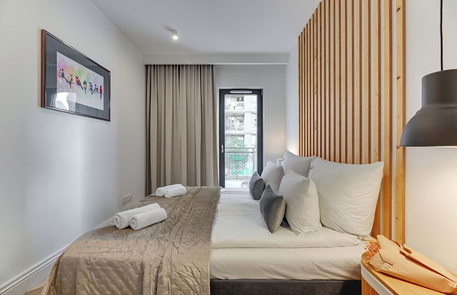 Aura III & Parking by Downtown Apartments - Foto 41