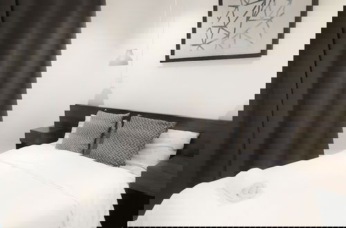 Foto 7 - Splendid Apartments at Embassy Gardens