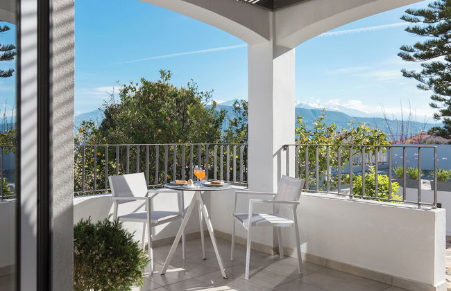 Hermes & Dione - Photo 72