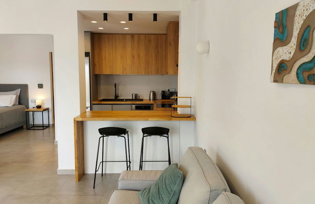 Hermes & Dione - Photo 18