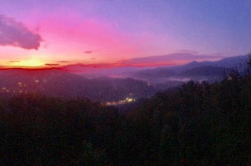 Foto 40 - Skyline Splendor Luxe Retreat With Breathtaking Views Over Downtown Gatlinburg