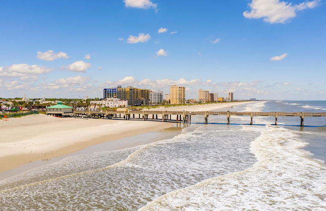 Twin Palms Beach House - Pool Hottub Game Room - Foto 57