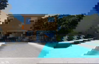 Foto 1 - Attractive Holiday Villa With Private Pool, Solenzara