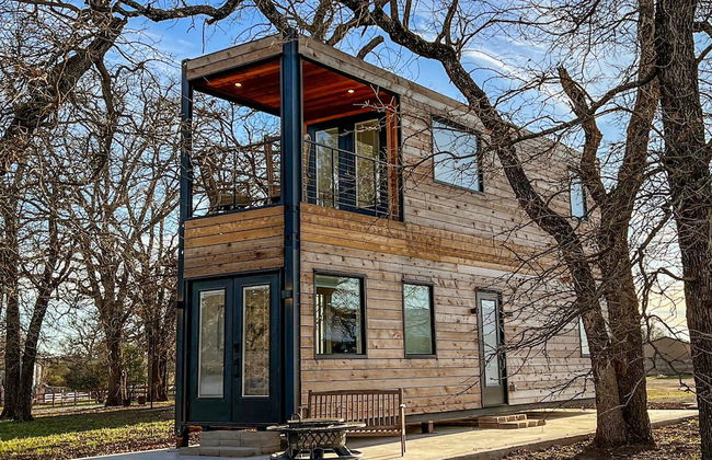NEW The Flagship 2 Story Container Home - Foto 1