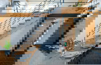 Foto 2 - Beautiful and Spacious Vacation Home With Parking