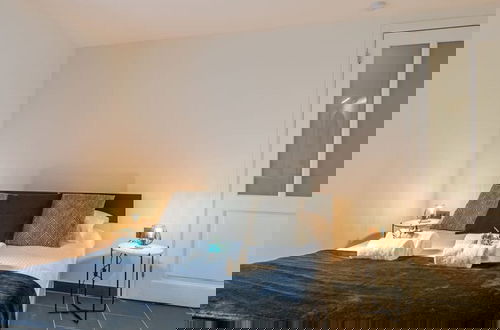 Foto 24 - Beautiful and Spacious Vacation Home With Parking
