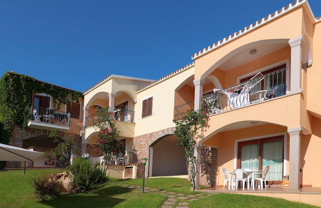 Apartment in Badus With Communal Pool - Foto 24