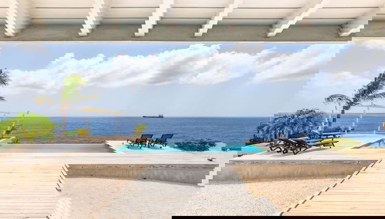 Foto 1 - Kas di So o Ocean Front Luxury Villa