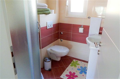 Foto 8 - Beautiful Apartment in Trogir Near Beach