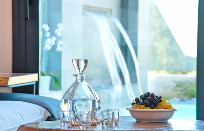 2 New Villas Next Each Other, Pool, Rent Separately or Together at Kournas Lake - Foto 2