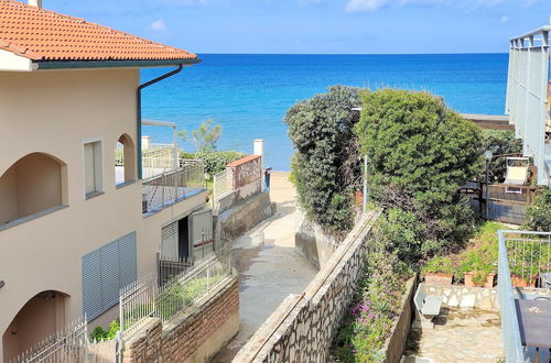 Photo 73 - Sea view and ground floor Apartments le Dune