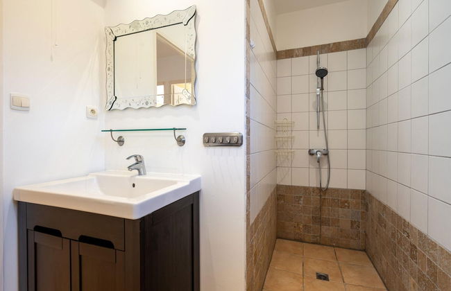 Villa in Montbrun With Pool and Mountain Views - Foto 18