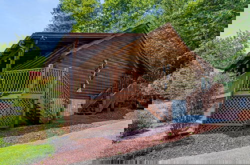 Foto 1 - Er306- A Smoky Mountain Dream- Great Location- Close To Town 2 Bedroom Cabin by RedAwning