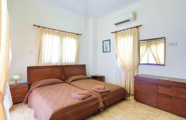 Villa Tsikkos Ena in Argaka - Photo 14