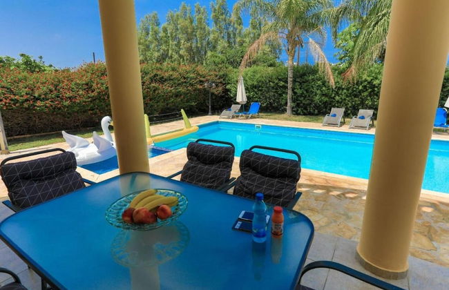 Villa Tsikkos Ena in Argaka - Photo 4