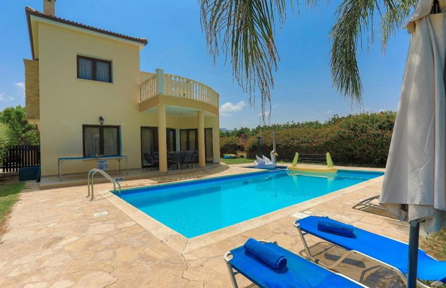 Villa Tsikkos Ena in Argaka - Photo 1