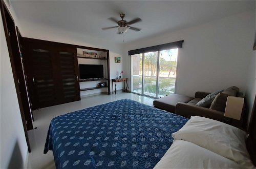 Photo 30 - Stunning Ocean Front By Condo Boutique