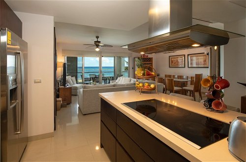 Foto 39 - Stunning Ocean Front By Condo Boutique