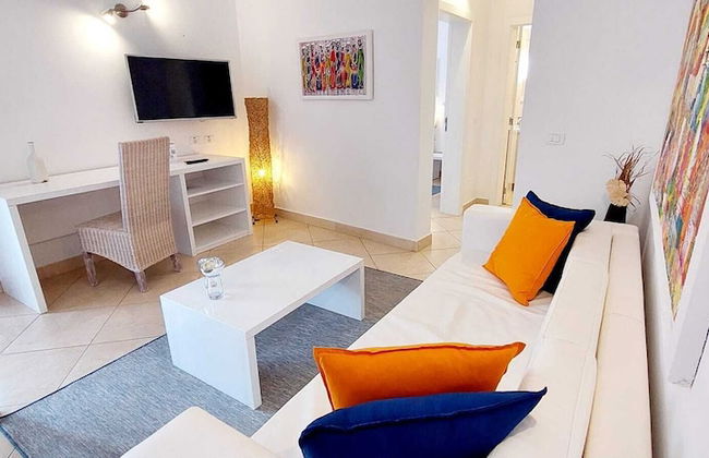 Branco Suites - Photo 29