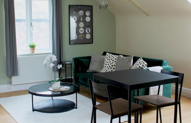 Charming 1-bed Loft in Caerleon - Photo 1