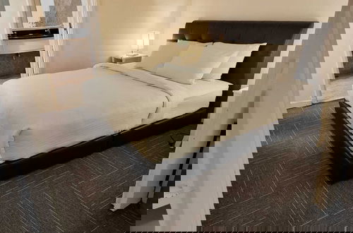 Photo 33 - Rainbow Suites at Times Square