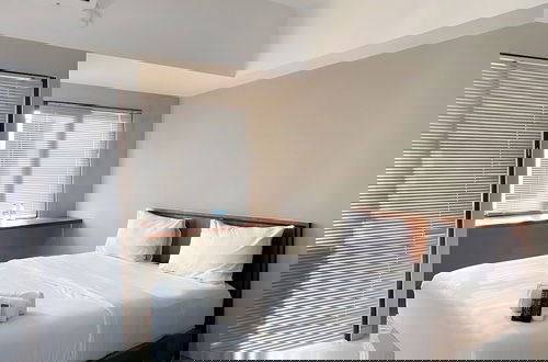 Foto 2 - Homey and Minimalist Studio LRT City Jatibening Apartment