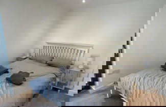 Foto 1 - Modern 1BD Flat Near River Thames, Battersea!