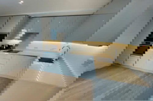 Foto 5 - Modern 1BD Flat Near River Thames, Battersea!