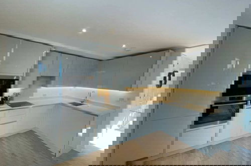 Foto 6 - Modern 1BD Flat Near River Thames, Battersea!