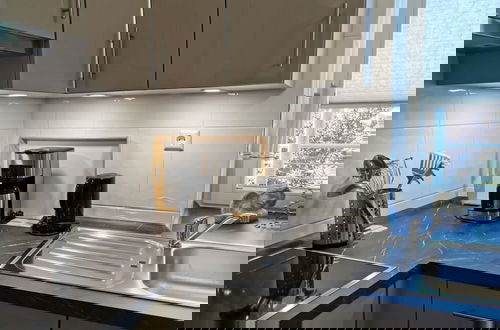Foto 5 - \