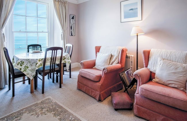 5 Belle Vue Court - 2 Bedroom Apartment - Tenby - Photo 23