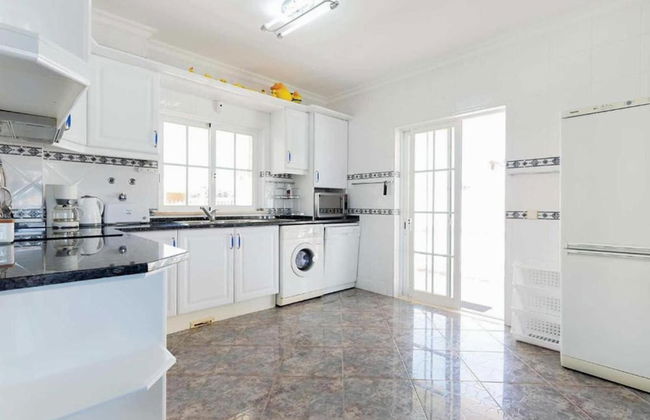 Villa Marlene in Guia - Photo 9