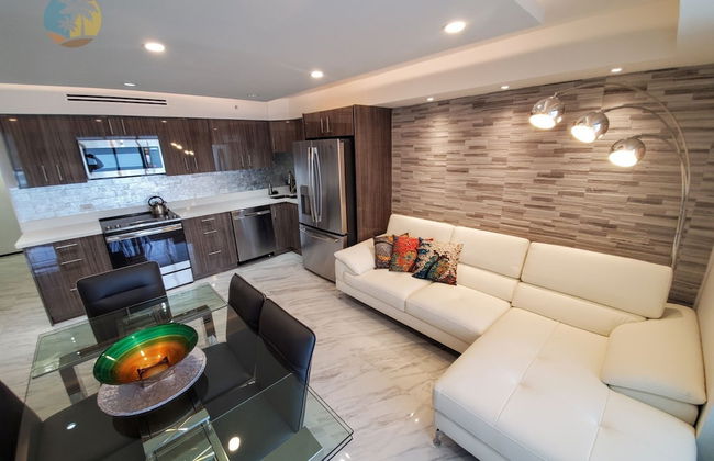 Alexander 1103 4 Bedroom Apts by RedAwning - Photo 43