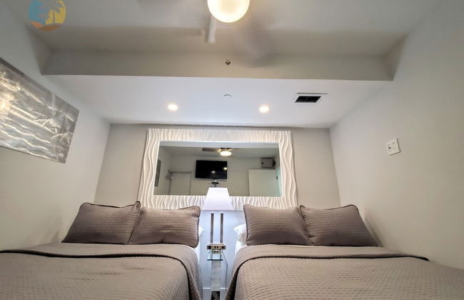 Alexander 1103 4 Bedroom Apts by RedAwning - Photo 11