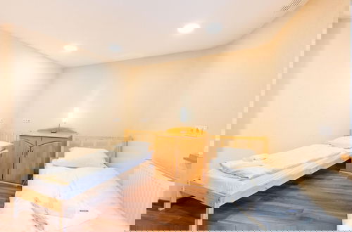 Foto 5 - Nice Apartment in Langenfeld With Sauna