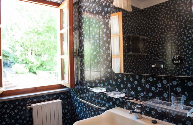 Villa in Casentino With Pool & Castle Views - Photo 21