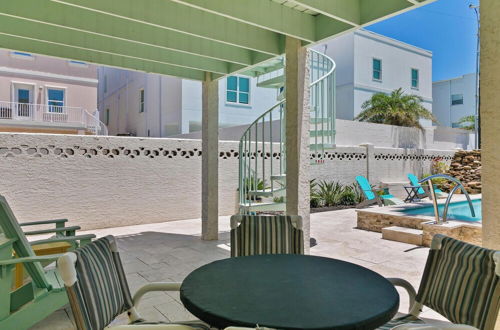 Photo 44 - 3-level Townhome w/ Private Pool & Close to Beach