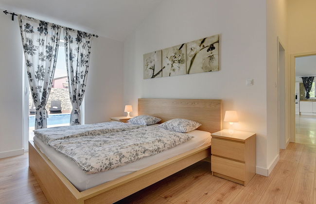 Comfortable Villa With Private Swimming Pool, Table Football, Near Labin - Photo 3
