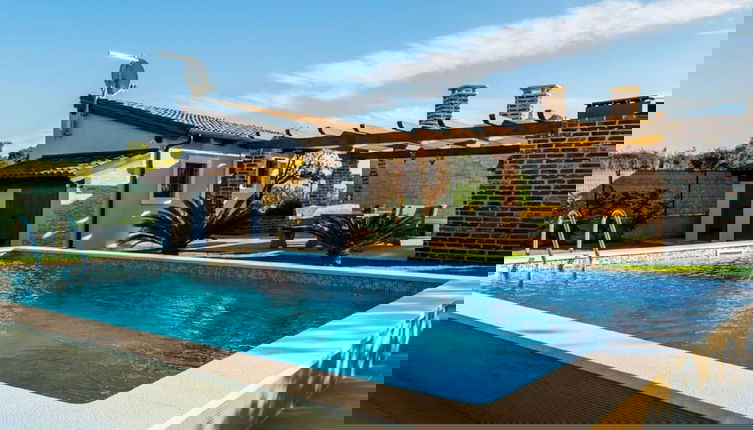 Foto 1 - Lovely Holiday Home in Fazana With Swimming Pool