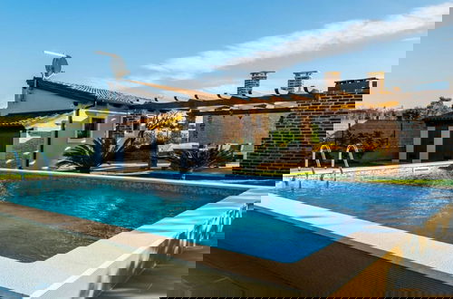 Foto 1 - Lovely Holiday Home in Fazana With Swimming Pool
