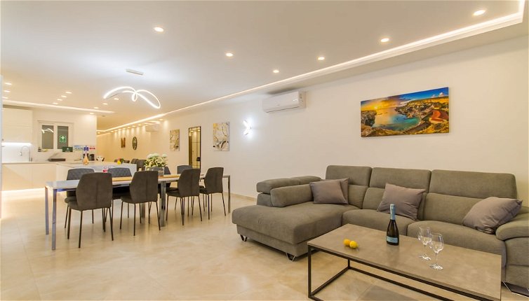 Foto 1 - Aquamarine Luxury Apartment Qawra